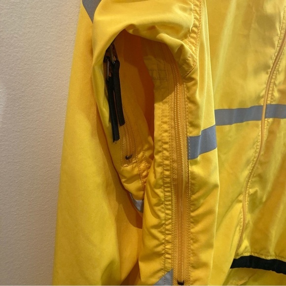 MEC Sz M Biking High Low Hem Venting Zipper Back Pocket Reflective Stripe Jacket - Picture 12 of 16